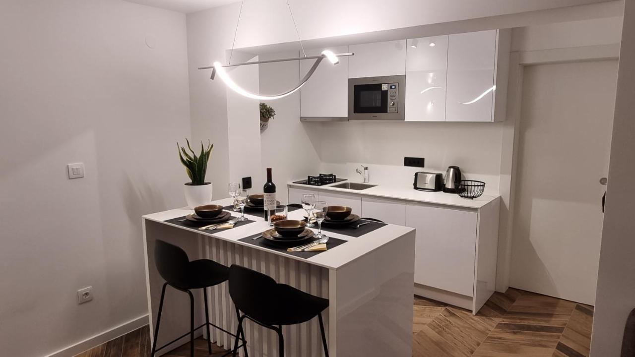 Beautiful Apartment,Amazing View,Parking! Дубровник Екстер'єр фото